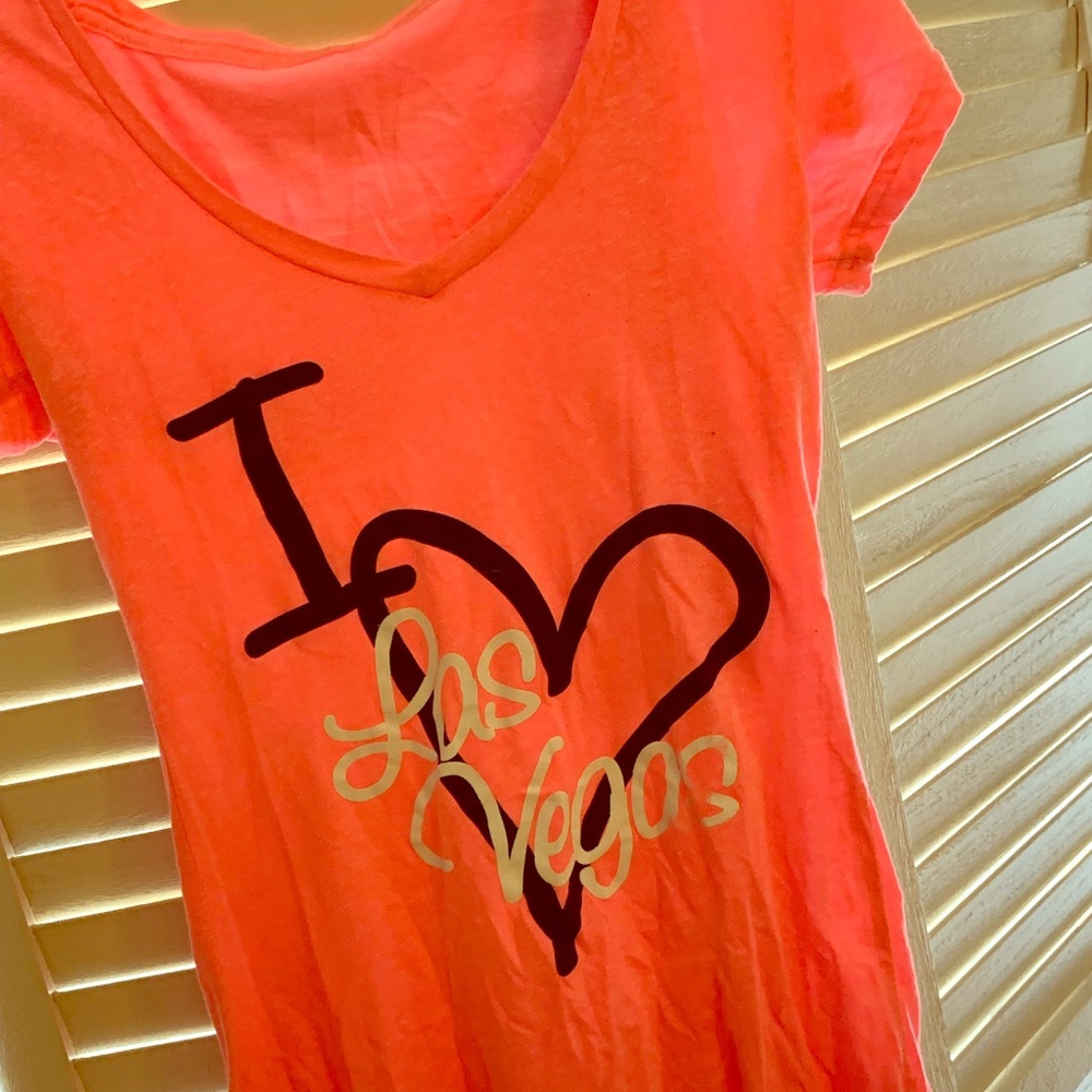 Hot pink tee shirt